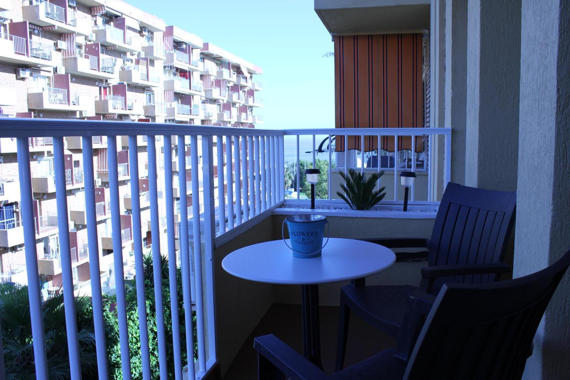 Aguila 110 Apartment Беналмадена Екстериор снимка